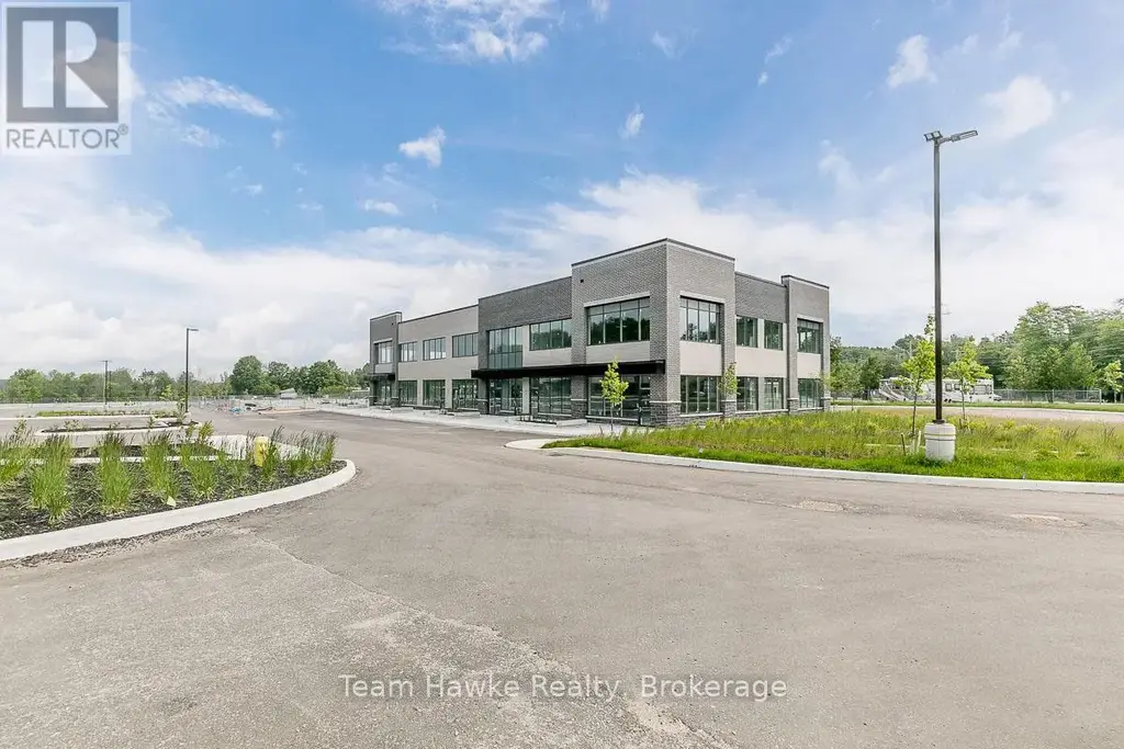 15 - 670 Balm Beach Road, Midland